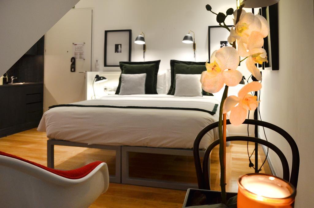 Chambre Double Mansardée - Vue sur Ville